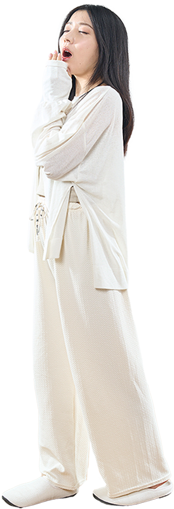 女性 白のイメージ写真